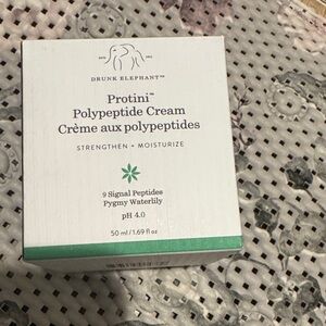 Drunk Elephant 
Protini™ Polypeptide Firming Refillable Moisturizer